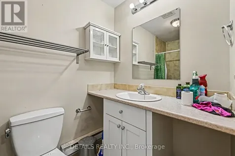 816 Willow Avenue Ottawa ON K1E 1C7