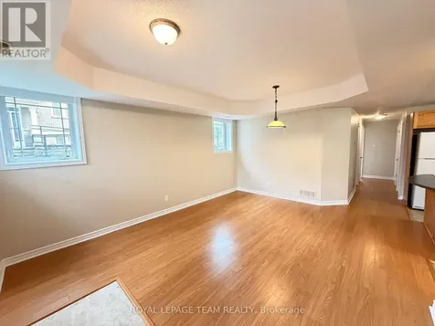 236 Paseo Private Ottawa ON K2G 4N7