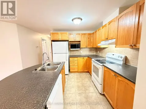 236 Paseo Private Ottawa ON K2G 4N7