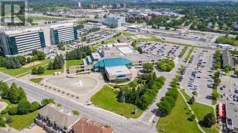 236 Paseo Private Ottawa ON K2G 4N7