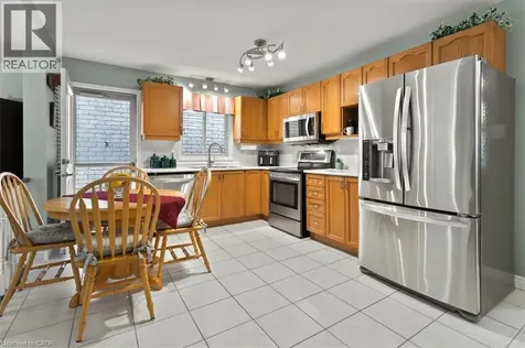 40 Bridgette Drive Hamilton ON L9A 5J8