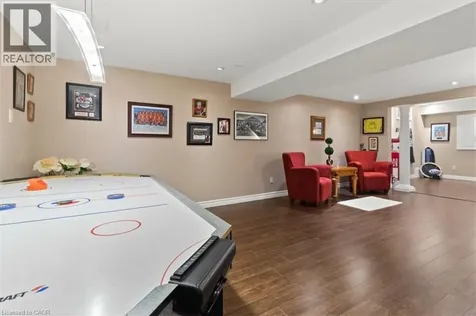 40 Bridgette Drive Hamilton ON L9A 5J8