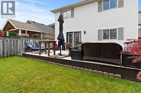 40 Bridgette Drive Hamilton ON L9A 5J8