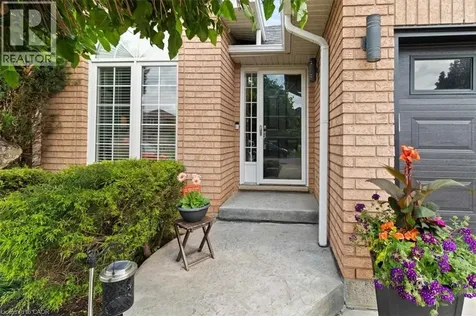 40 Bridgette Drive Hamilton ON L9A 5J8