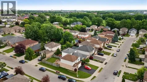 40 Bridgette Drive Hamilton ON L9A 5J8