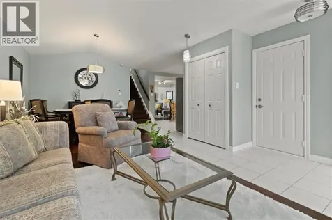 40 Bridgette Drive Hamilton ON L9A 5J8