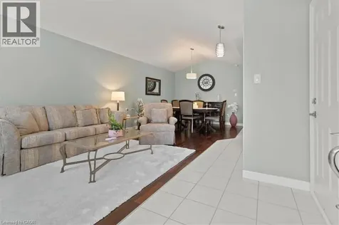 40 Bridgette Drive Hamilton ON L9A 5J8