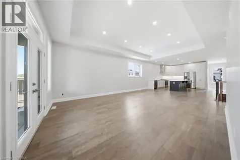 6 Beckett Drive Brantford ON N3T 6E5