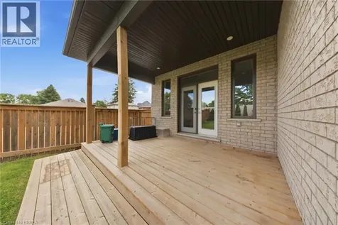 6 Beckett Drive Brantford ON N3T 6E5