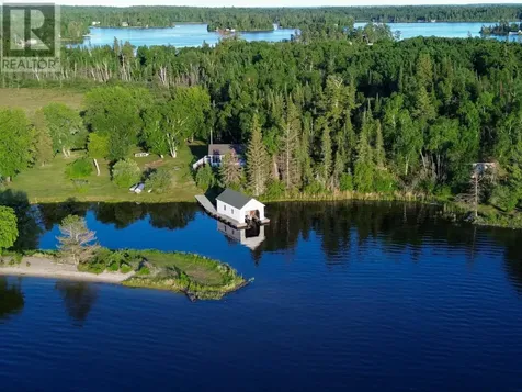 440 Coney Island|436, 444 Coney Island Kenora ON P9N 3X4