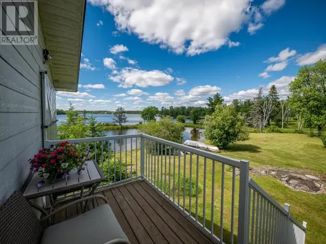 440 Coney Island|436, 444 Coney Island Kenora ON P9N 3X4