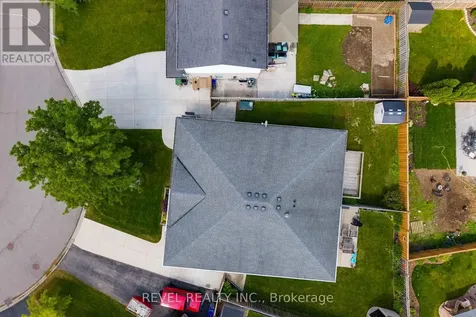 25 Rodney Crescent St. Thomas ON N5R 6E1