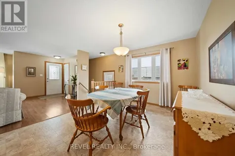 25 Rodney Crescent St. Thomas ON N5R 6E1