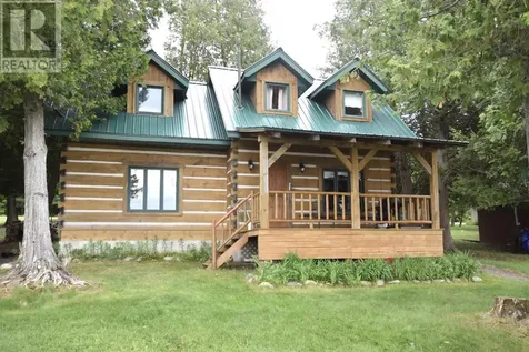 686 Sunset Beach Road Huron Shores ON P0R 1H0