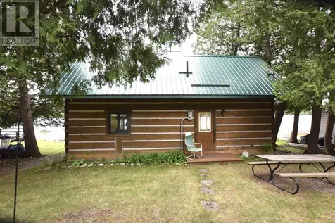 686 Sunset Beach Road Huron Shores ON P0R 1H0
