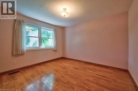 87 Charles Best Place Kitchener ON N2M 5A4