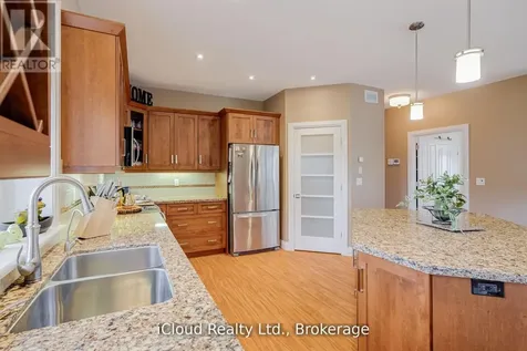 16 Highland Road Minto ON N0G 1M0