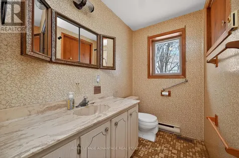 83 Broadview Avenue West Rideau Lakes ON K7A 4L3