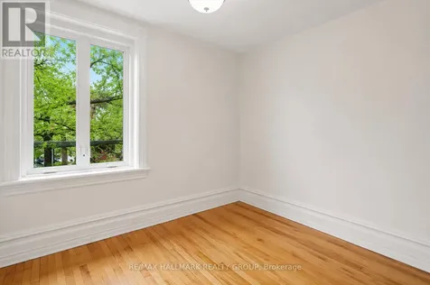 164 Bruyere Street Ottawa ON K1N 5E1