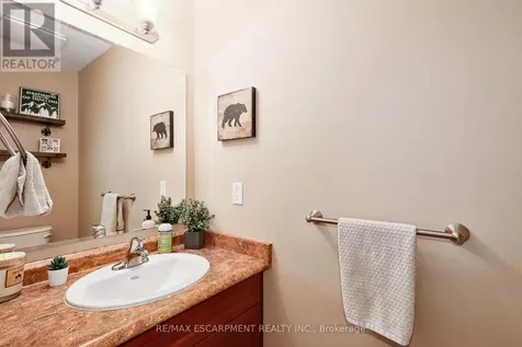 72 Silver Glen Boulevard Collingwood ON L9Y 0G9
