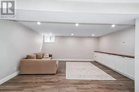 72 Silver Glen Boulevard Collingwood ON L9Y 0G9