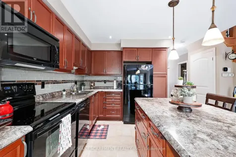 72 Silver Glen Boulevard Collingwood ON L9Y 0G9