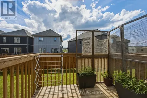 15 Hay Lane Barrie ON L9J 0V6