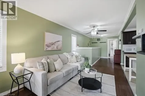 22 Delena Avenue North Hamilton ON L8H 6B4