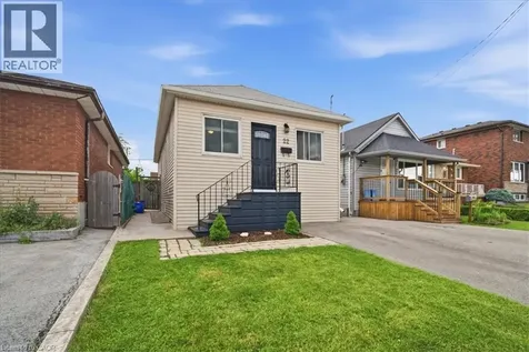 22 Delena Avenue North Hamilton ON L8H 6B4