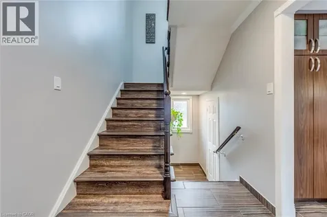 1209 Old Oak Drive Oakville ON L6M 3K6