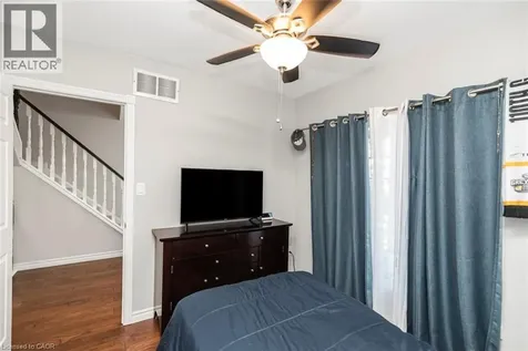 38 Fairleigh Avenue North Hamilton ON L8L 6H2
