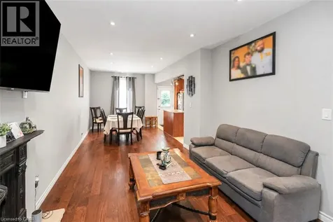 38 Fairleigh Avenue North Hamilton ON L8L 6H2