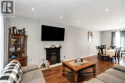 38 Fairleigh Avenue North Hamilton ON L8L 6H2