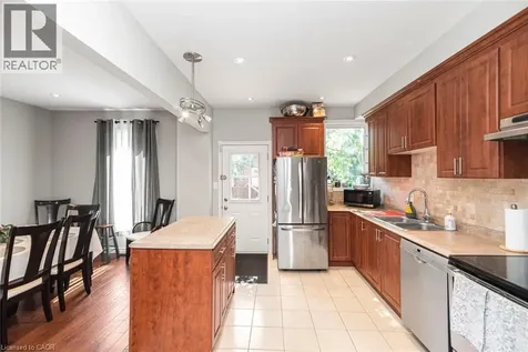 38 Fairleigh Avenue North Hamilton ON L8L 6H2