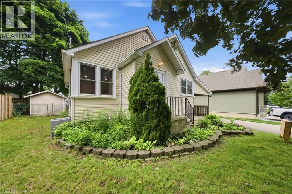 166 Bond Street Ingersoll ON N5C 3B1