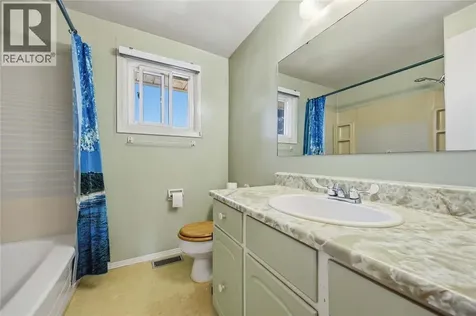 637 Roger Street Sarnia ON N7S 4A5