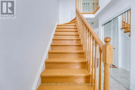 340 Kittridge Road Oakville (wc Wedgewood Creek) ON L6H 7K8