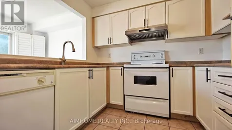 340 Kittridge Road Oakville (wc Wedgewood Creek) ON L6H 7K8