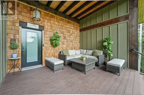 2084 Grand Boulevard Burlington ON L7P 0N1