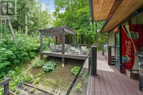 2084 Grand Boulevard Burlington ON L7P 0N1