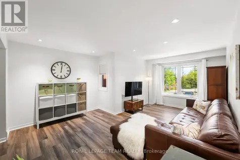 212 Provender Avenue Ottawa ON K1K 4N7