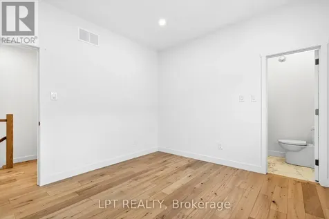 14 Stevens Avenue Ottawa ON K1K 1K5