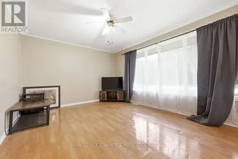 27 Achray Road Laurentian Valley ON K8A 6L1