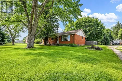 27 Achray Road Laurentian Valley ON K8A 6L1
