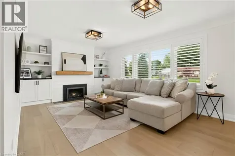 86 Cumming Court Ancaster ON L9G 1V3