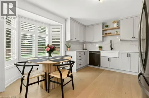 86 Cumming Court Ancaster ON L9G 1V3