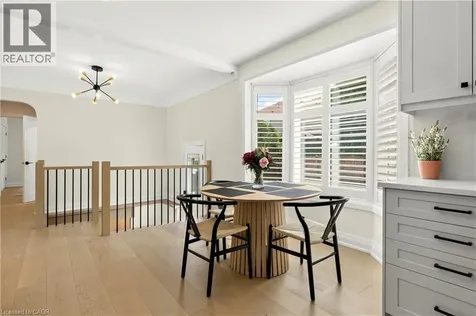 86 Cumming Court Ancaster ON L9G 1V3