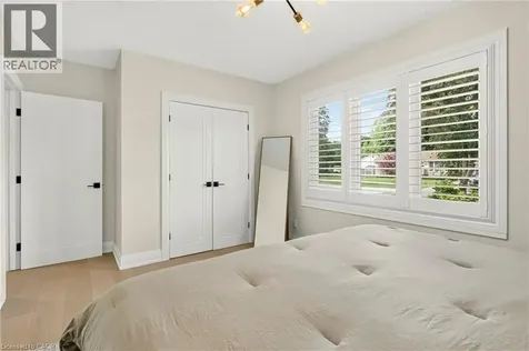 86 Cumming Court Ancaster ON L9G 1V3