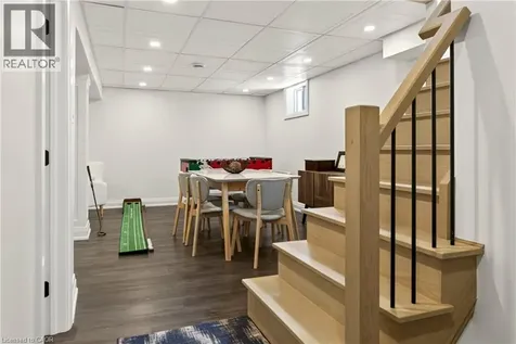 86 Cumming Court Ancaster ON L9G 1V3
