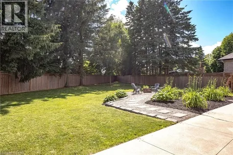 86 Cumming Court Ancaster ON L9G 1V3